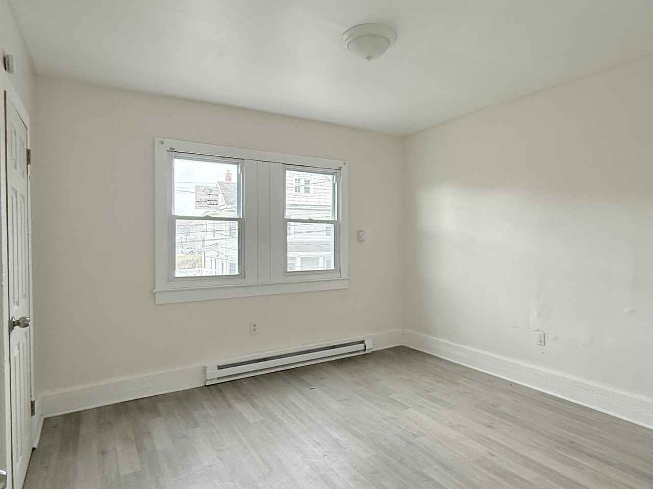 212 Center Ave - Photo 5 of 8