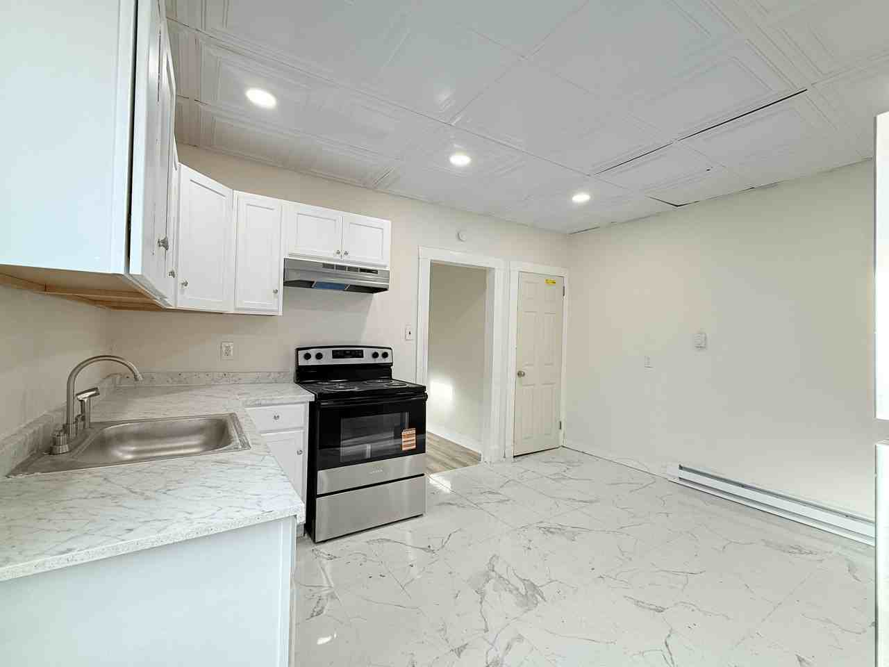 210 Center Ave - Photo 3 of 14