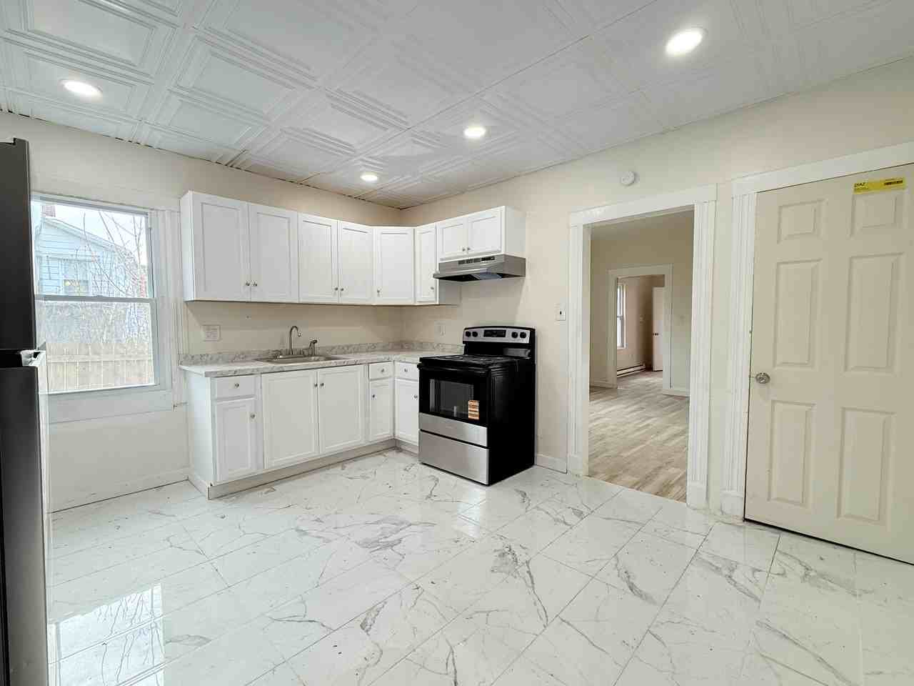 210 Center Ave - Photo 4 of 14