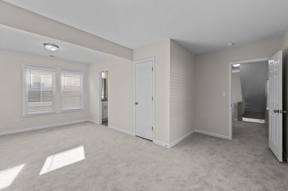 1409 Jackson Ave - Photo 2 of 24