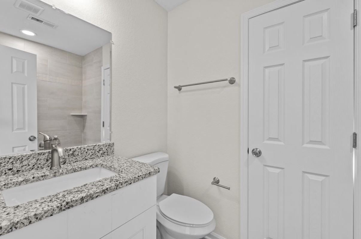 1409 Jackson Ave - Photo 6 of 24