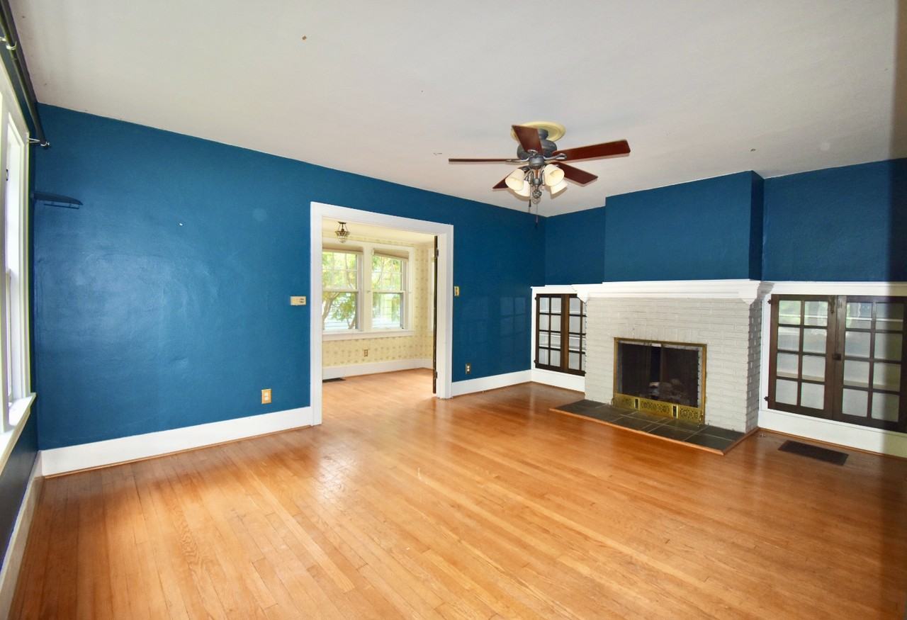 451 Littleton St - Photo 2 of 16