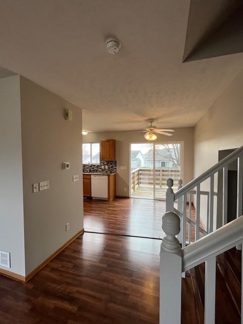 17721 Edna St - Photo 5 of 24