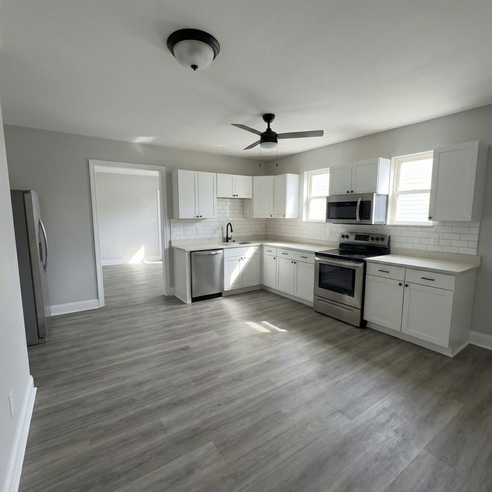 843 N Lasalle St - Photo 4 of 7