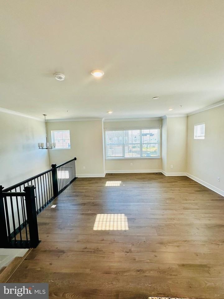 5835 Kate Chopin Pl - Photo 5 of 28