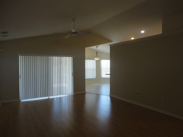 3041 Westmoreland Dr - Photo 3 of 19