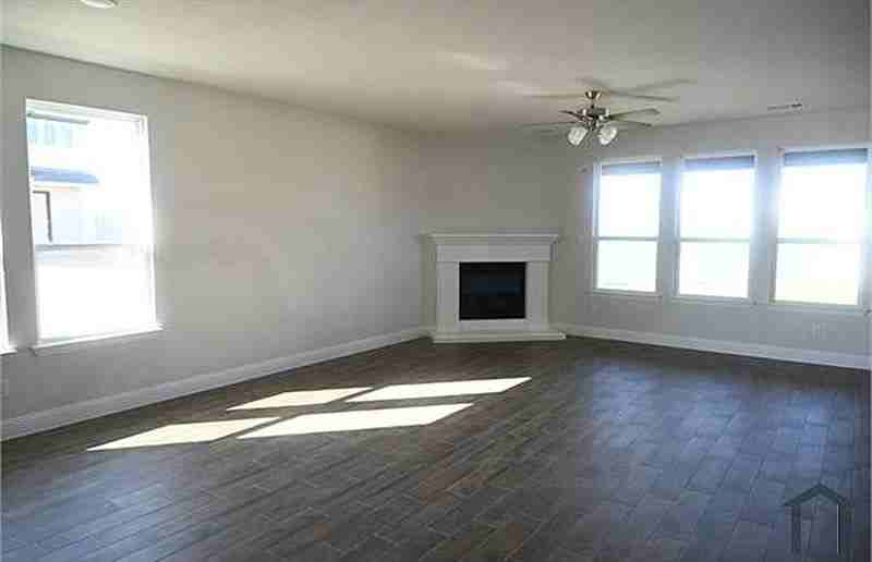 1200 Renato Dr - Photo 4 of 22