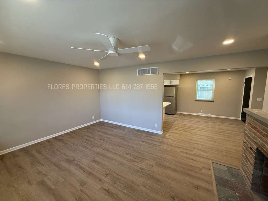 4406 Glenmawr Ave - Photo 3 of 27