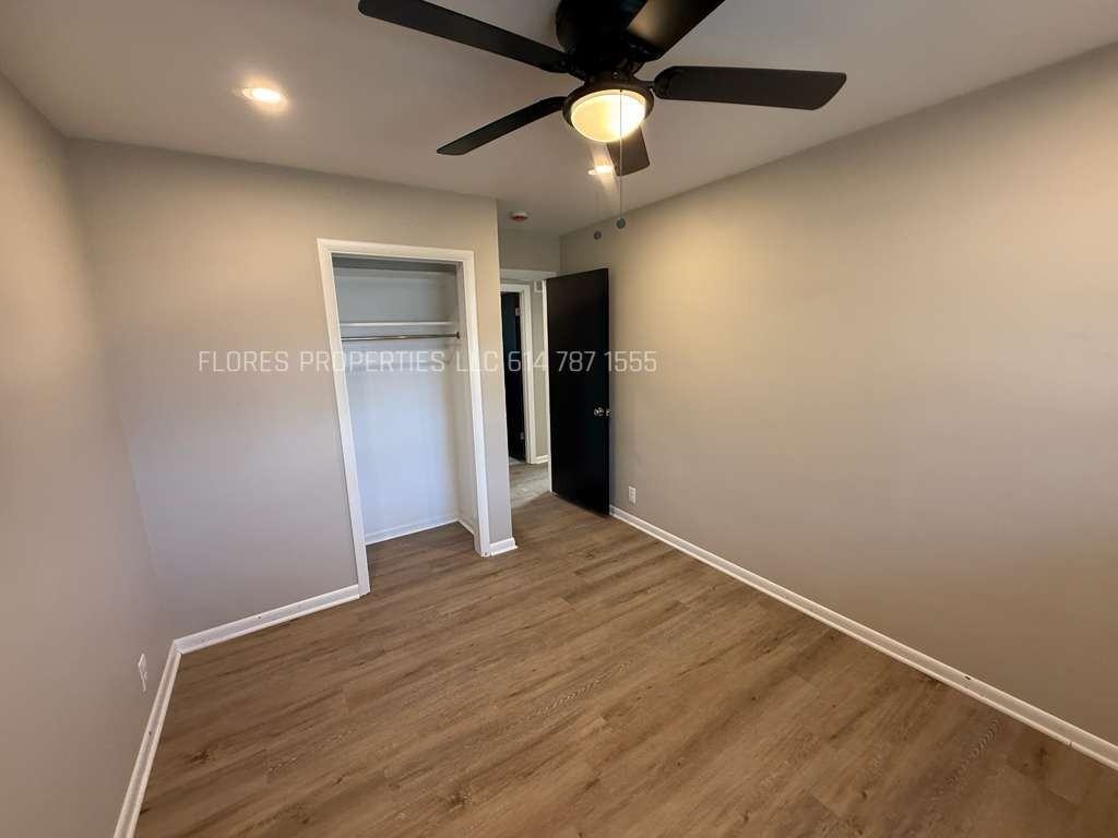 4406 Glenmawr Ave - Photo 5 of 27