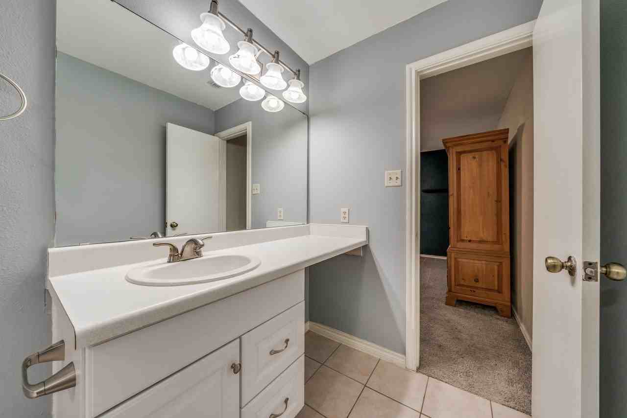 6858 Celes Meadow Dr - Photo 6 of 25