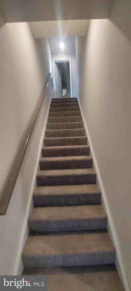 2563 Hopton Ln - Photo 6 of 26