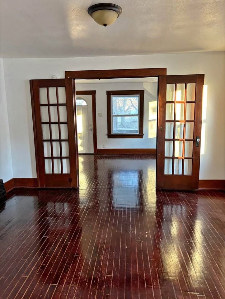 1765 N Monroe St - Photo 3 of 7