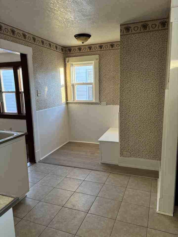 1765 N Monroe St - Photo 6 of 7