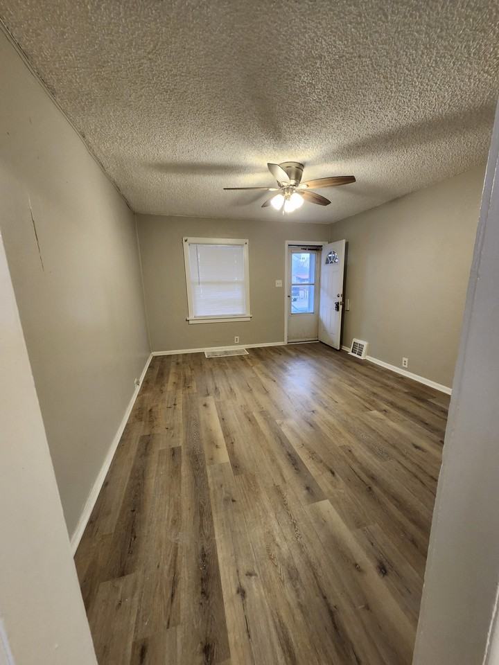 38 1st St - Photo 7 of 22