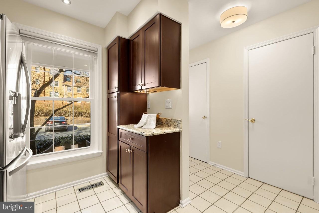 2038 Derby Ridge Ln Unit 3-5 #3-5 - Photo 6 of 30