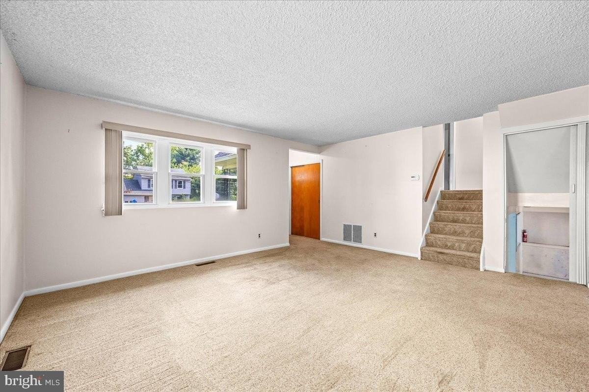 404 Franklin Rd - Photo 7 of 24