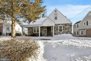 featured image of 703 N Providence Rd