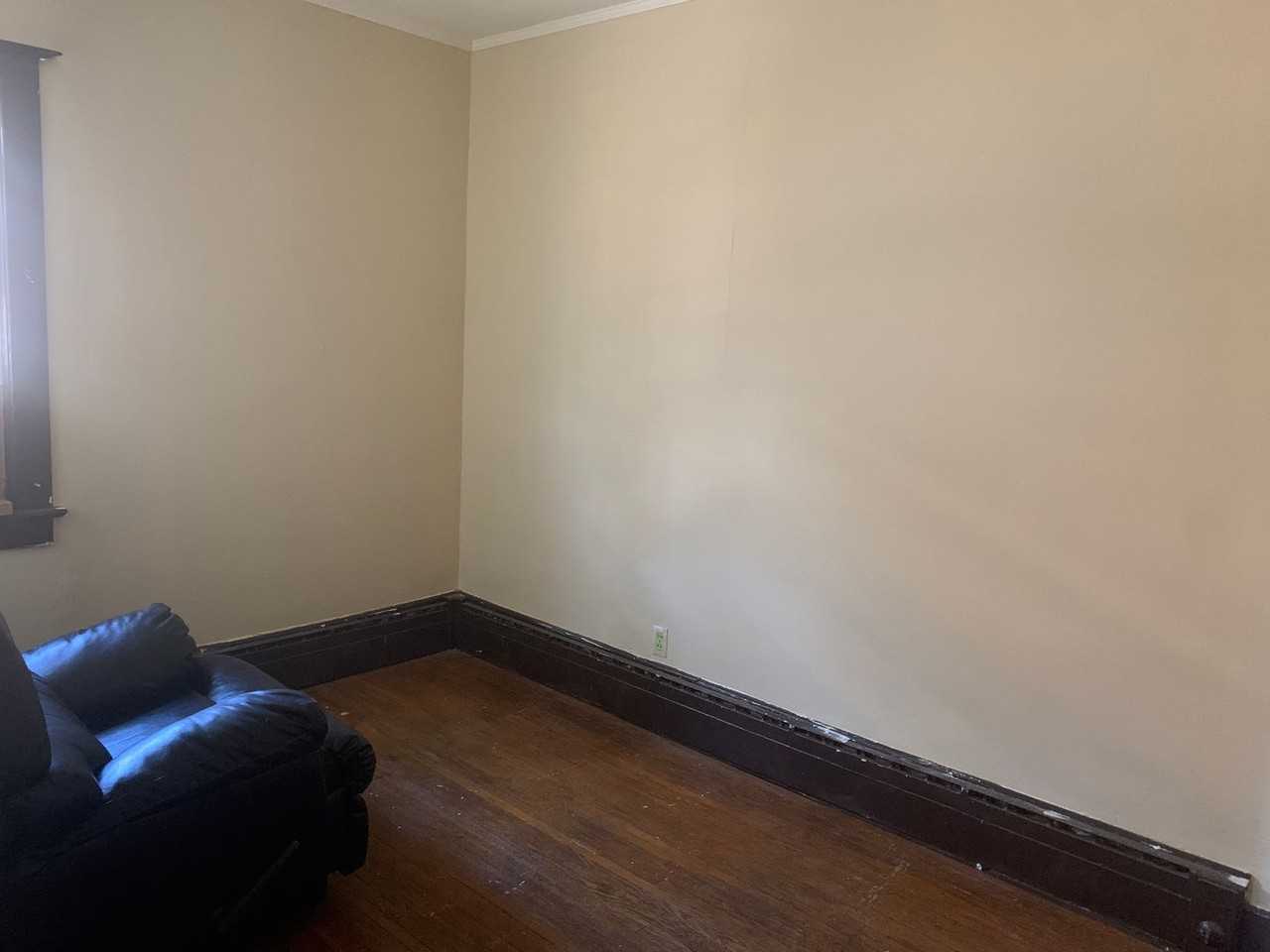 205 N Busey Ave - Photo 3 of 7