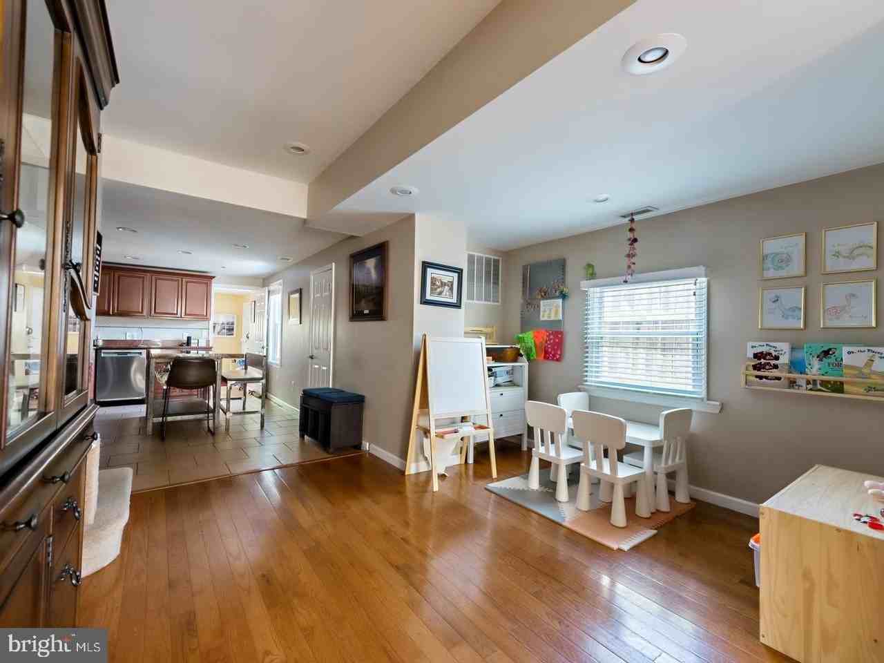 1025 E Columbia Ave - Photo 4 of 28