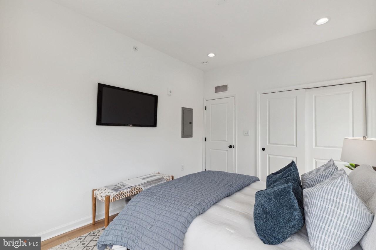 2009 N Reese St Unit 8b #8B - Photo 6 of 12