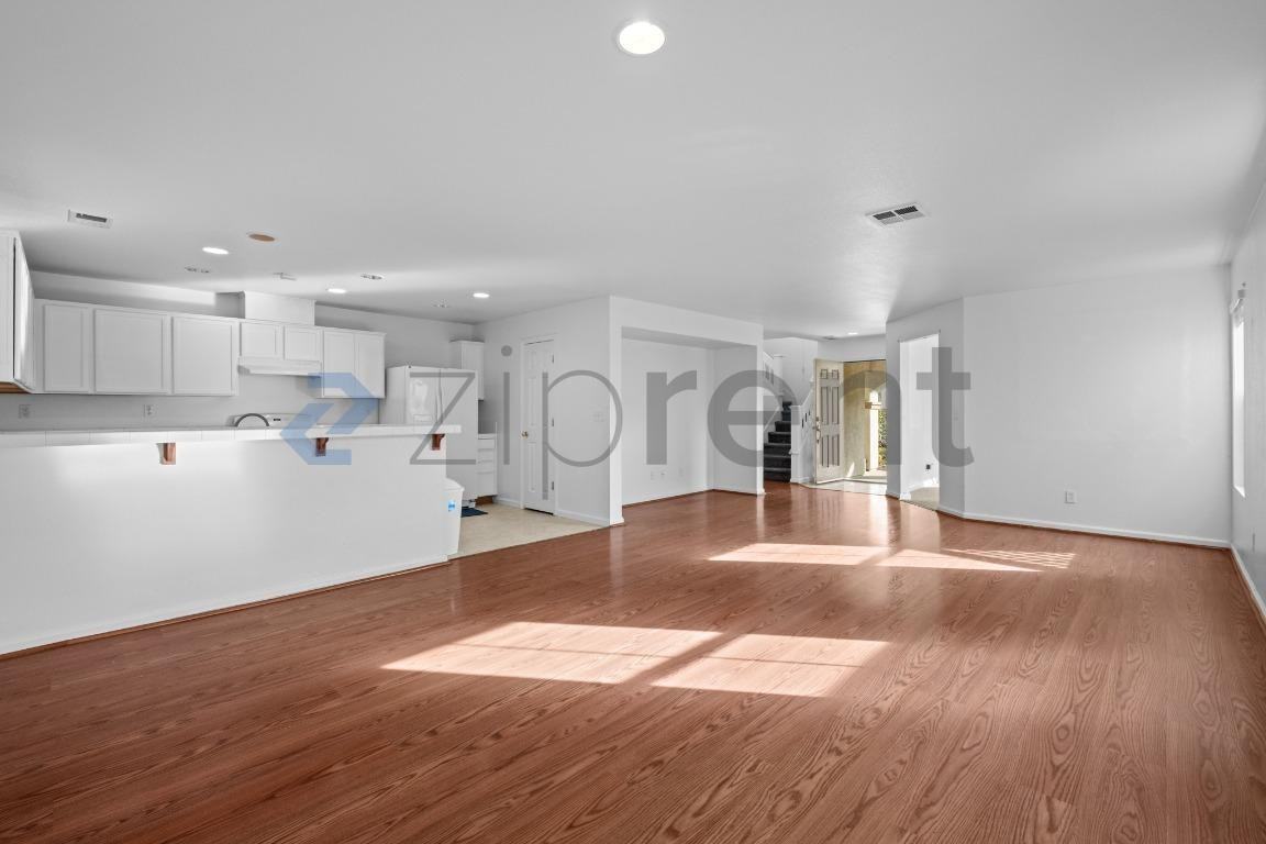 3099 Puffin Cir #1 - Photo 7 of 36