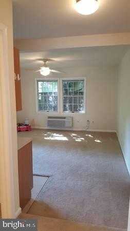 7715 - STUDIO IDYLWOOD Road unit: Studio Apt #APT - Photo 4 of 10