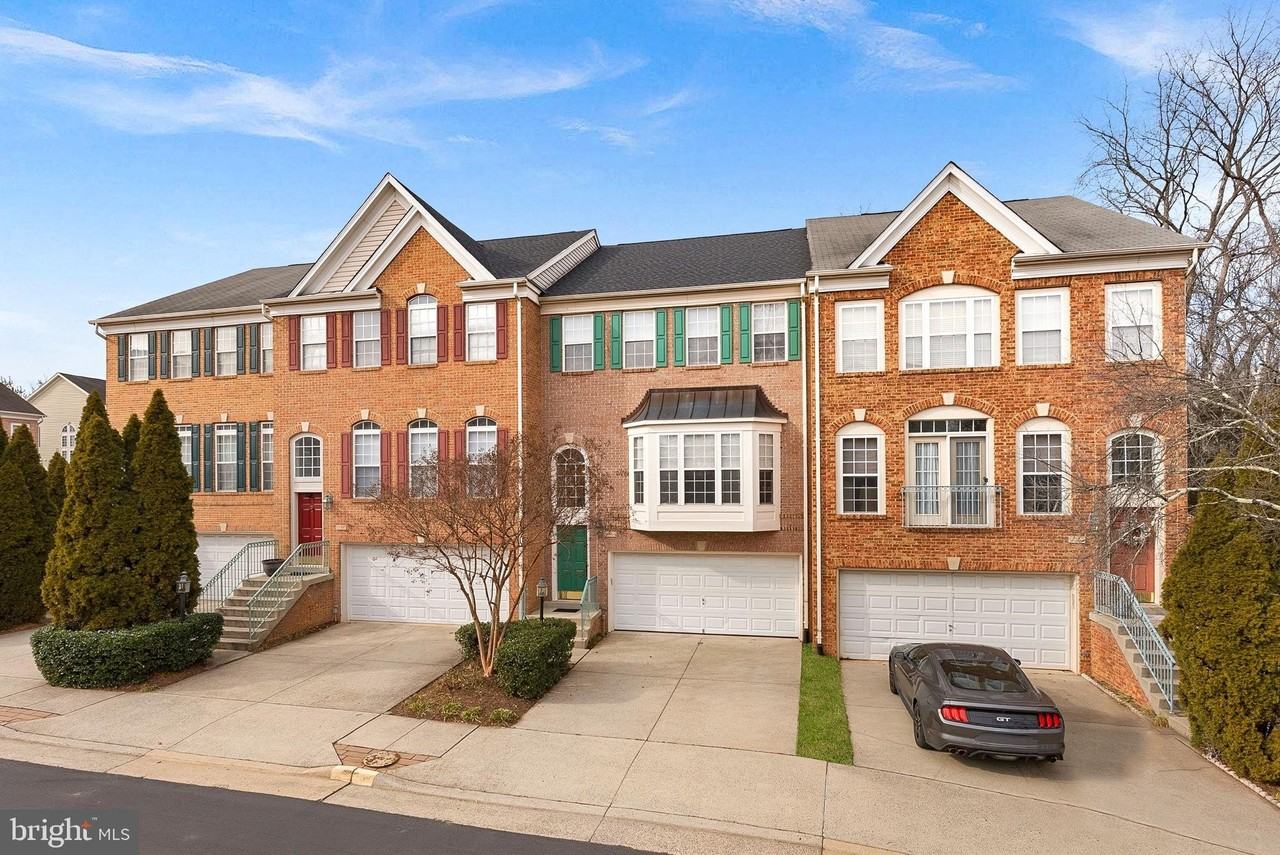 13584 Cedar Run Ln - Photo 2 of 50