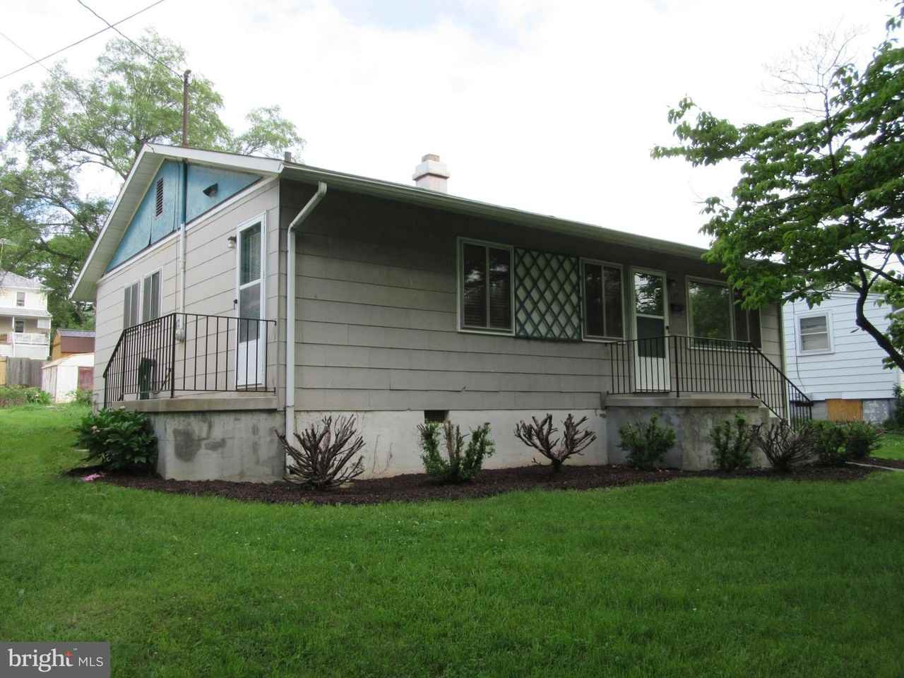 209 Shenandoah Ave - Photo 2 of 15