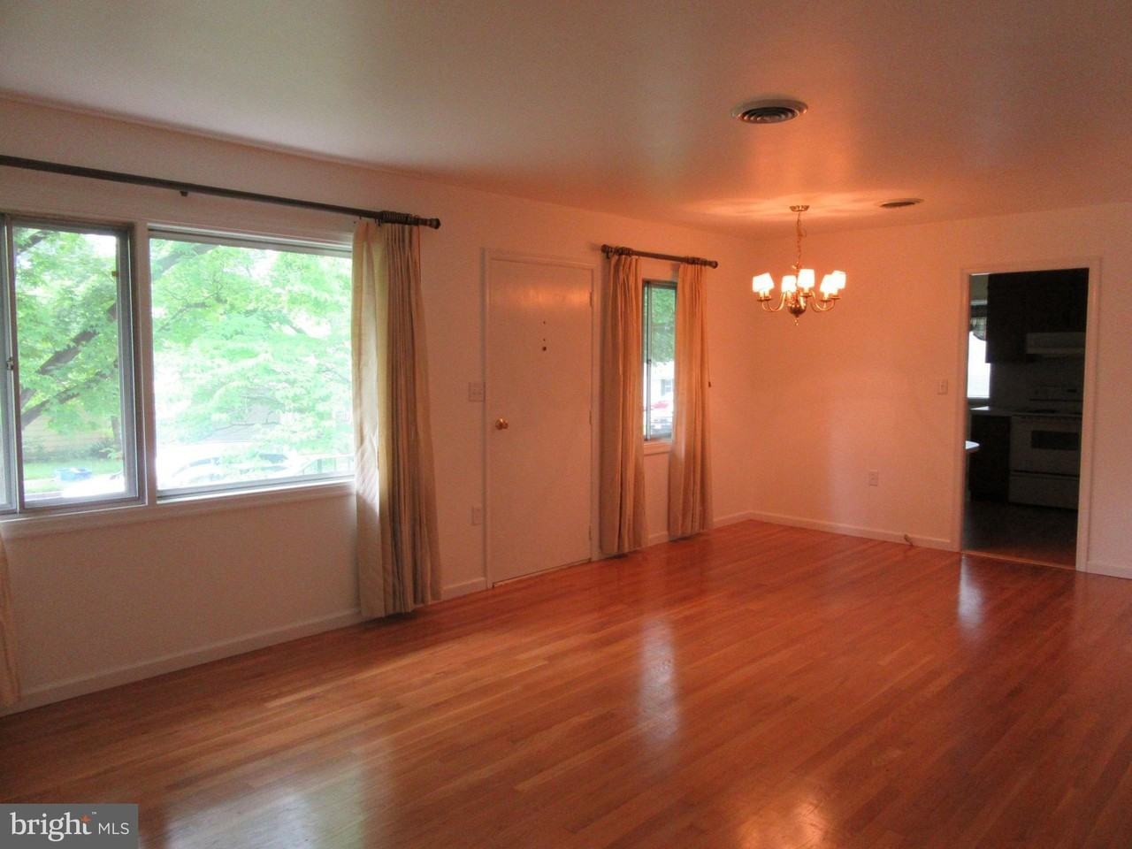 209 Shenandoah Ave - Photo 6 of 15