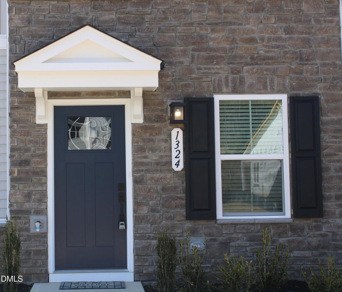 1324 Rollman Farm Rd - Photo 2 of 13