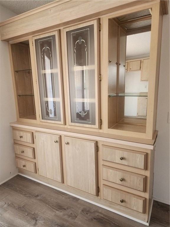 691 Church St - Photo 4 of 6