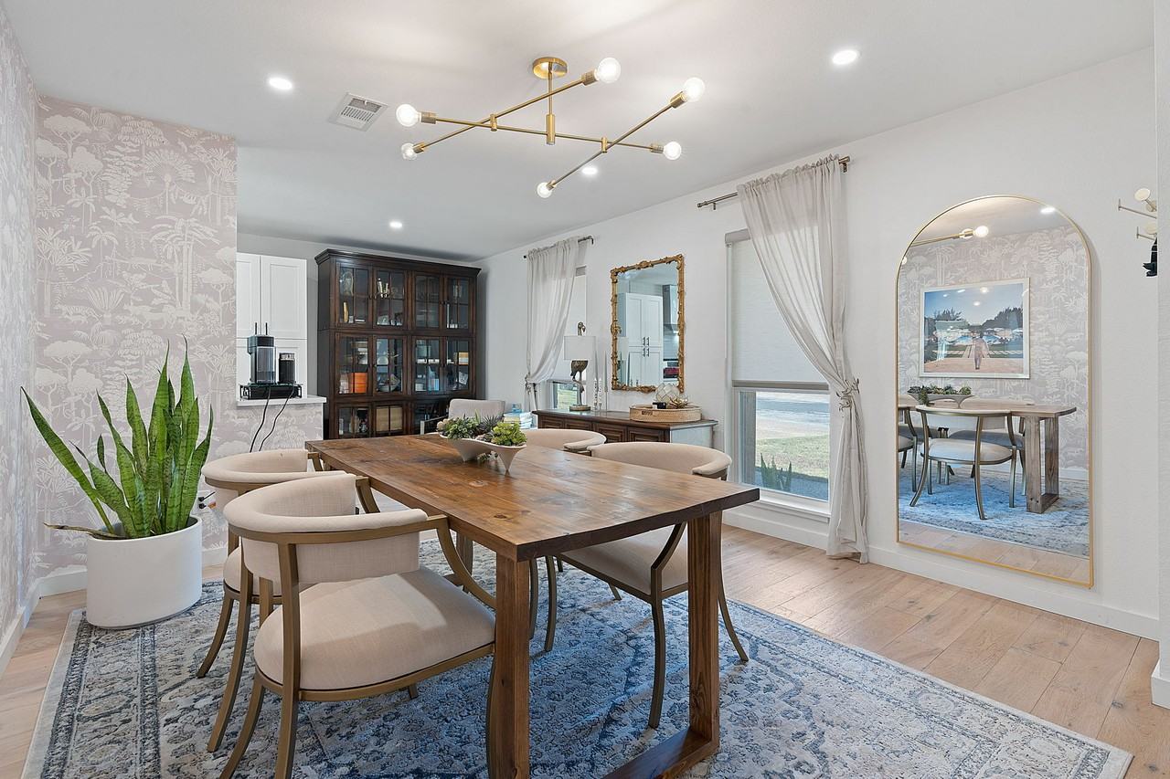 4902 Carsonhill Dr - Photo 2 of 20