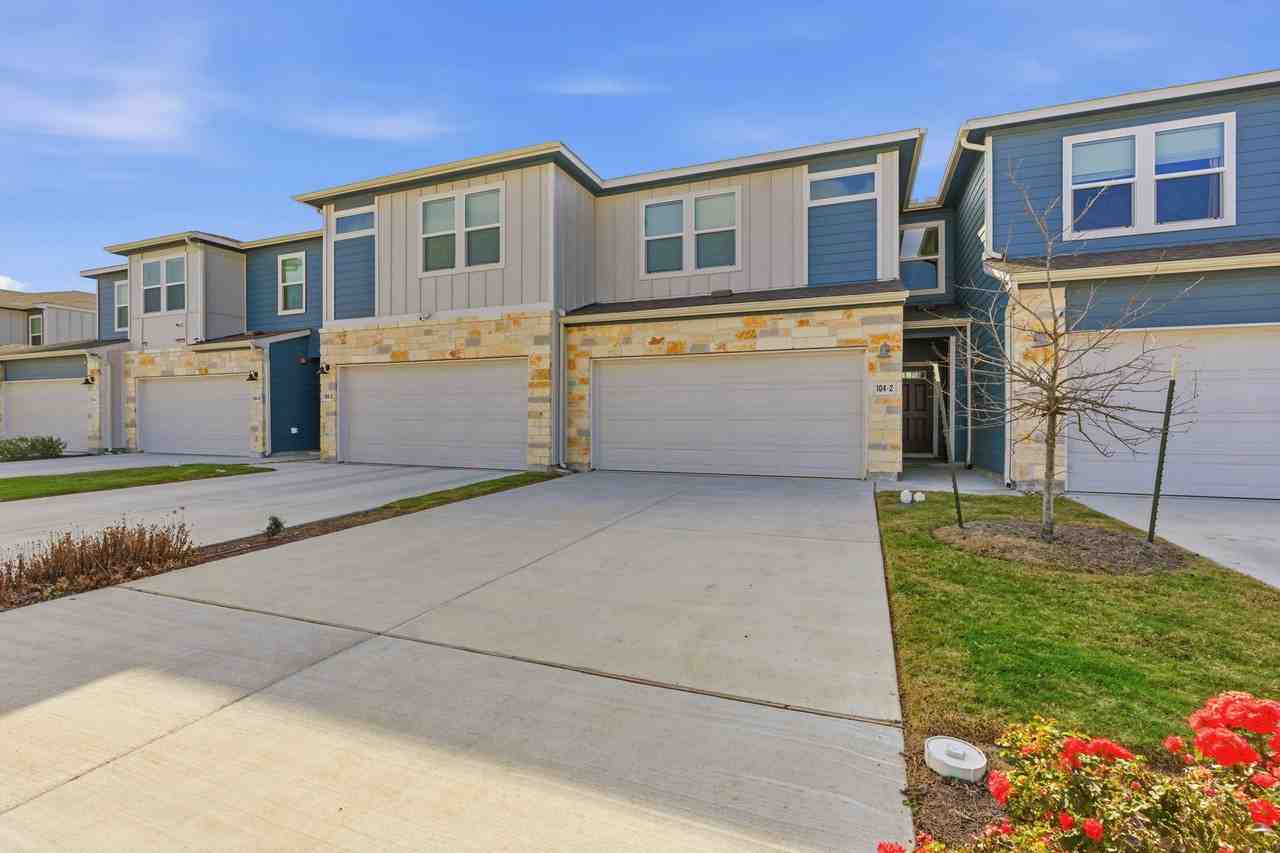 104 Texas Agate Dr #2 - Photo 2 of 26