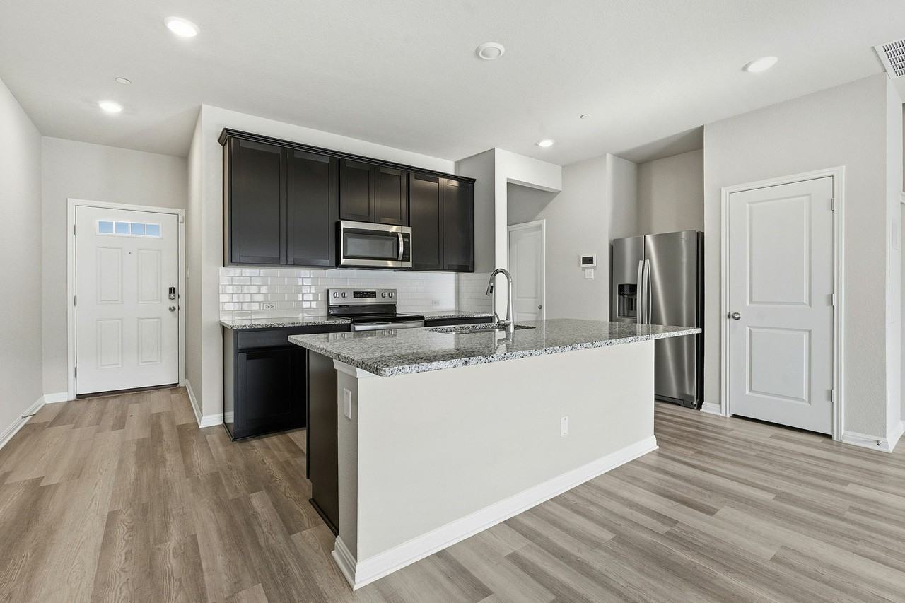 104 Texas Agate Dr #2 - Photo 4 of 26