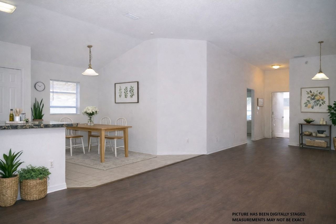 415 Danube Way - Photo 3 of 28