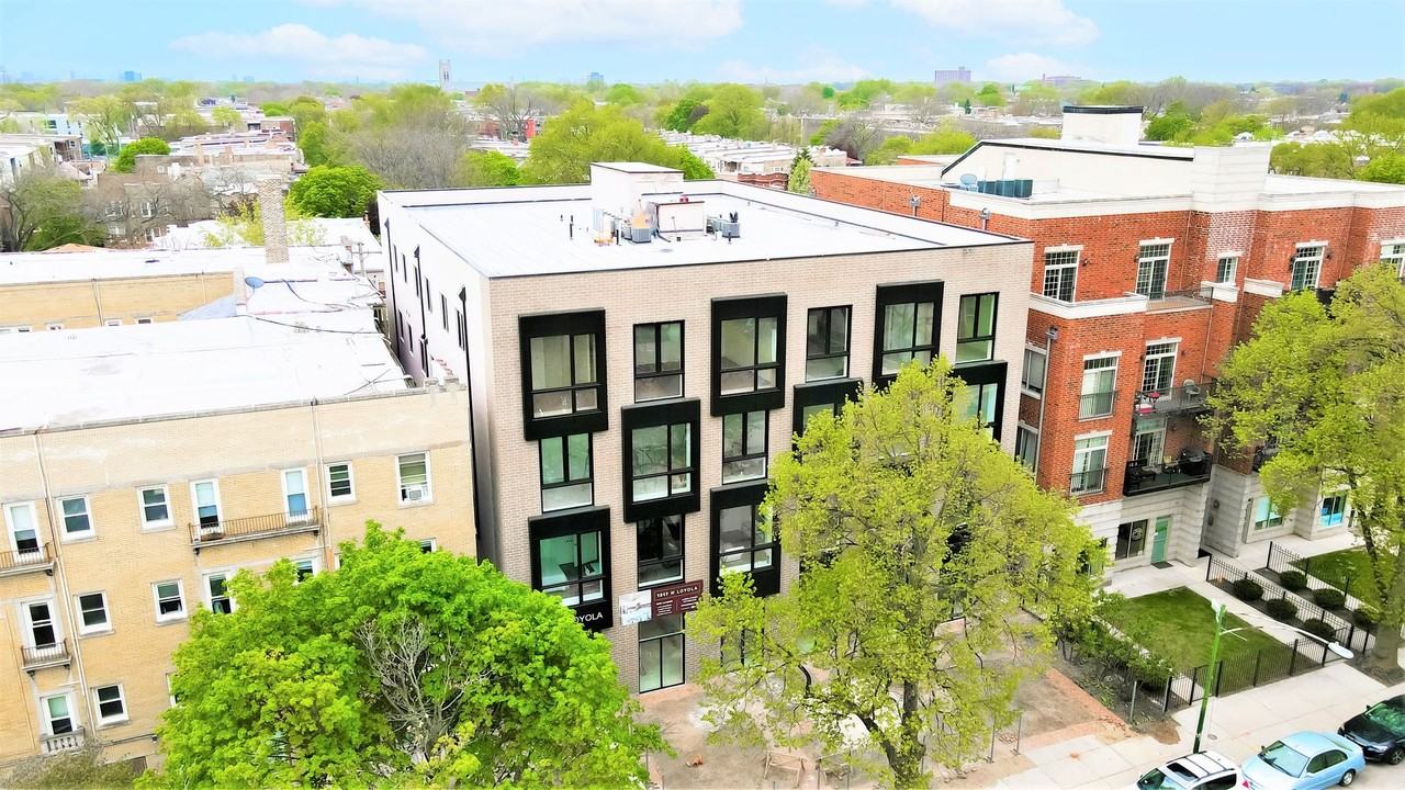 The Loyola - Photo 2 of 2