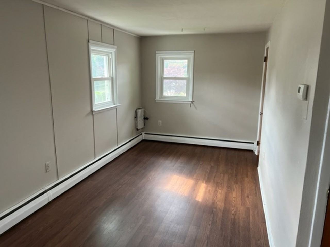 361 Colonial Rd - Photo 4 of 9