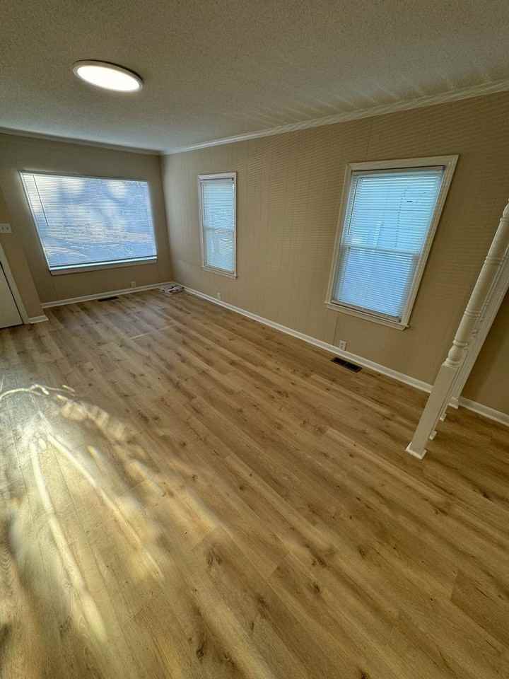 820 Patton St - Photo 5 of 20