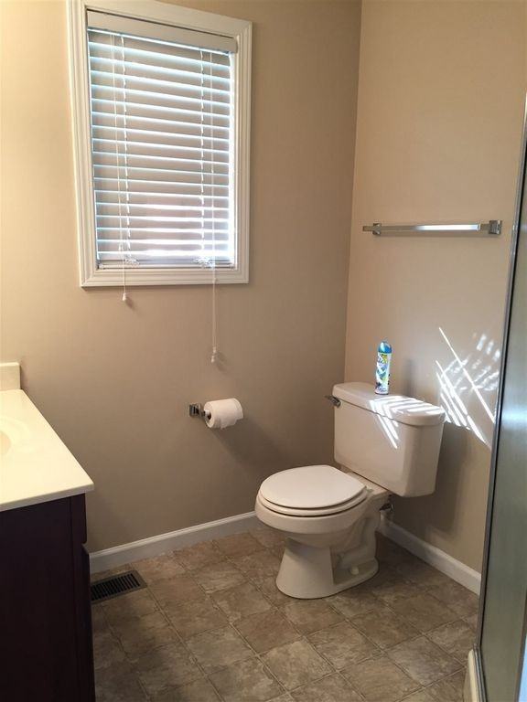 3315 S Oaklawn Cir - Photo 7 of 9