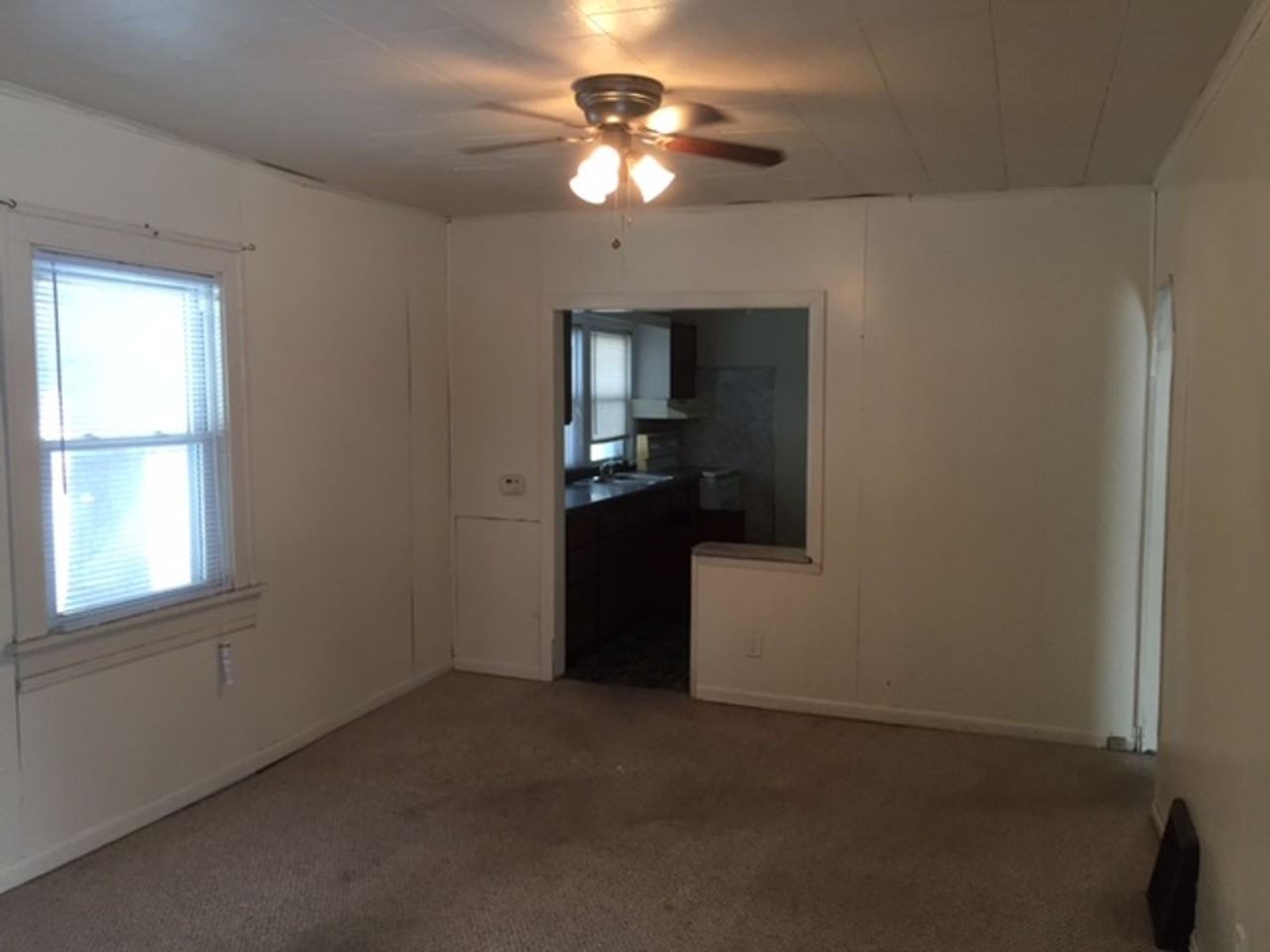 123 Hawver Ct - Photo 3 of 5