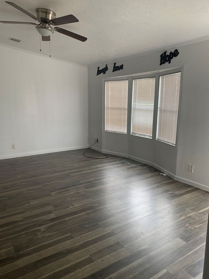 12011 Greensbrook Forest Dr - Photo 3 of 12