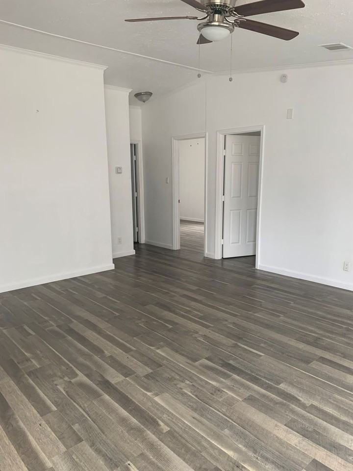 12011 Greensbrook Forest Dr - Photo 4 of 12