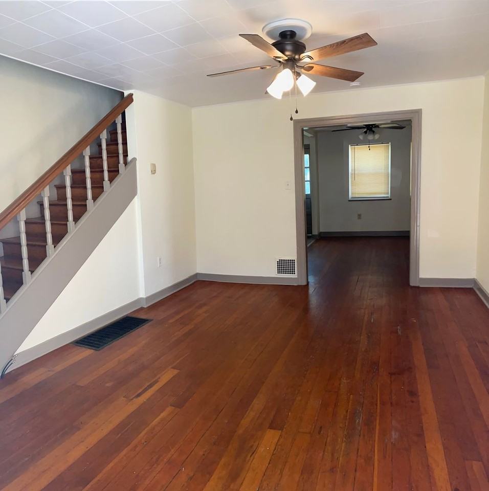 642 N Mary St - Photo 3 of 12