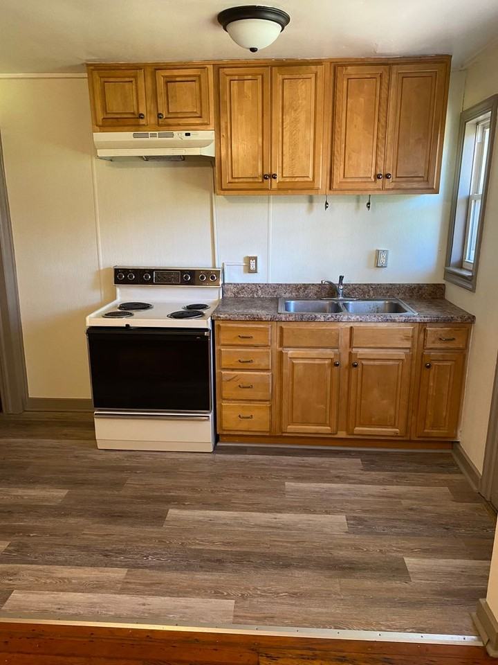 642 N Mary St - Photo 5 of 12