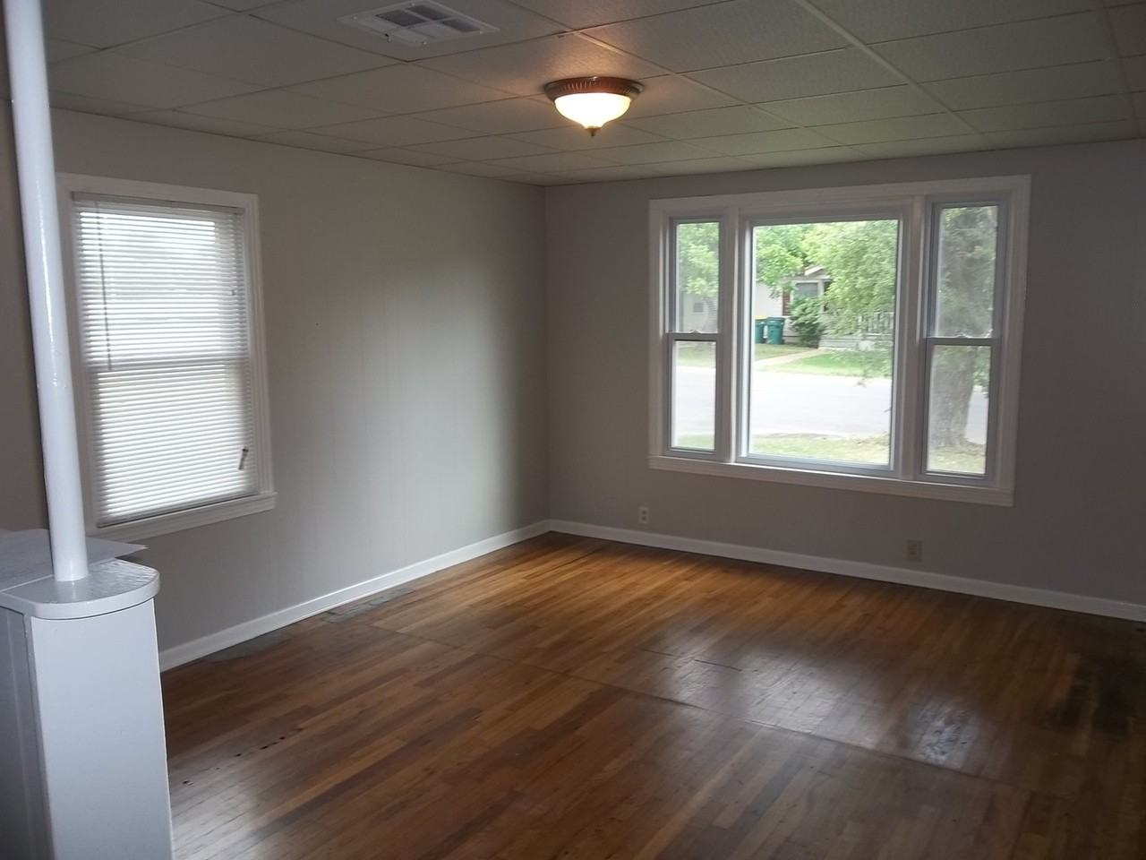 301 W 14th Ave - Photo 3 of 6