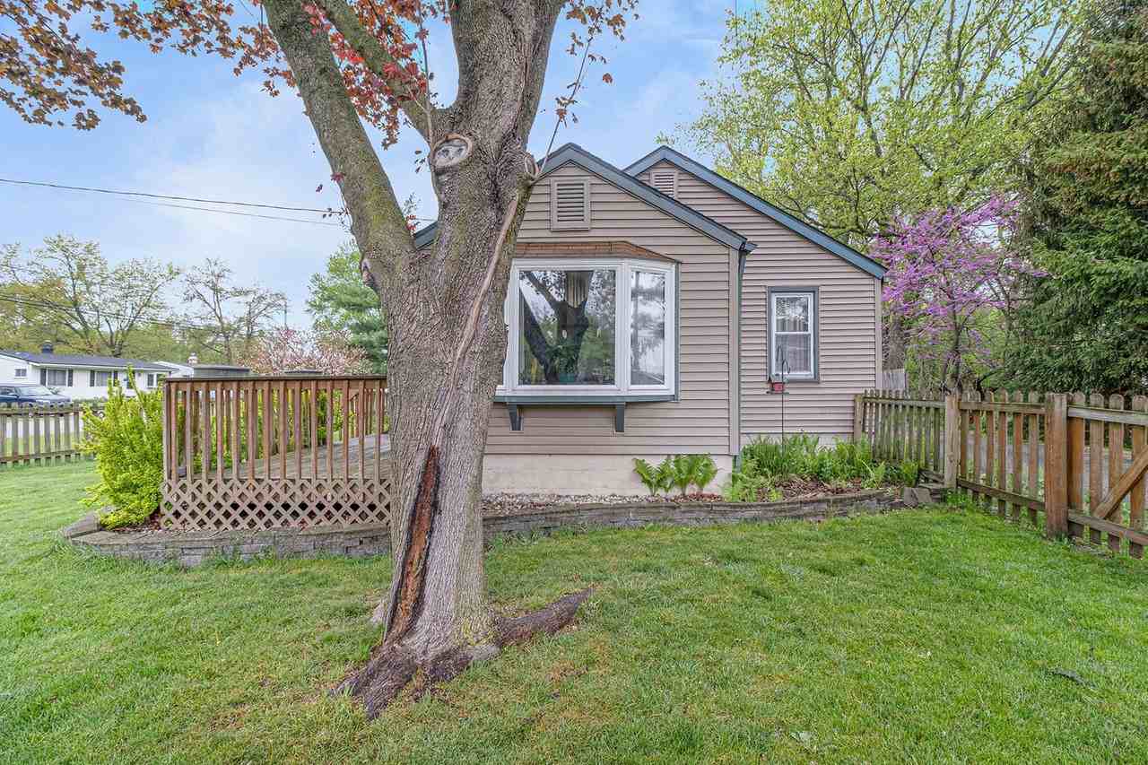 3729 Market St - Photo 2 of 17