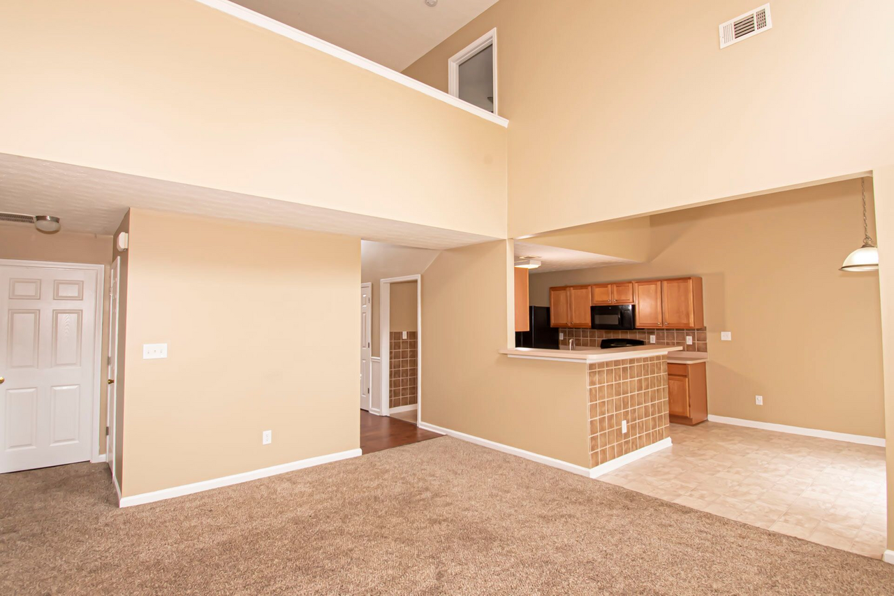 2820 Driftwood Ct - Photo 5 of 20