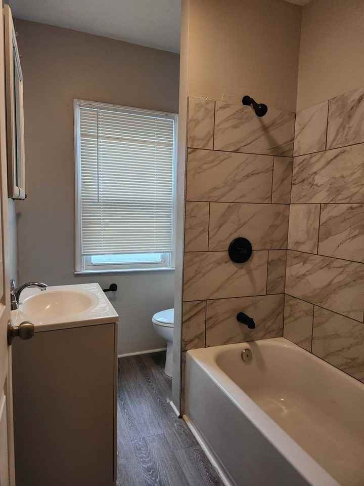 3469 Graceland Ave - Photo 6 of 8