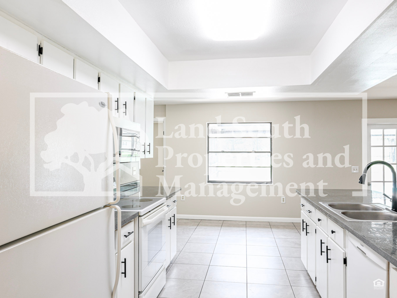 2190 Belaire Dr - Photo 7 of 26