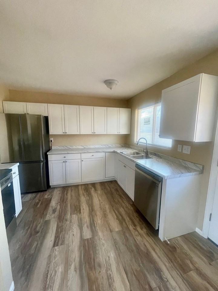 46 Goret Dr - Photo 5 of 13